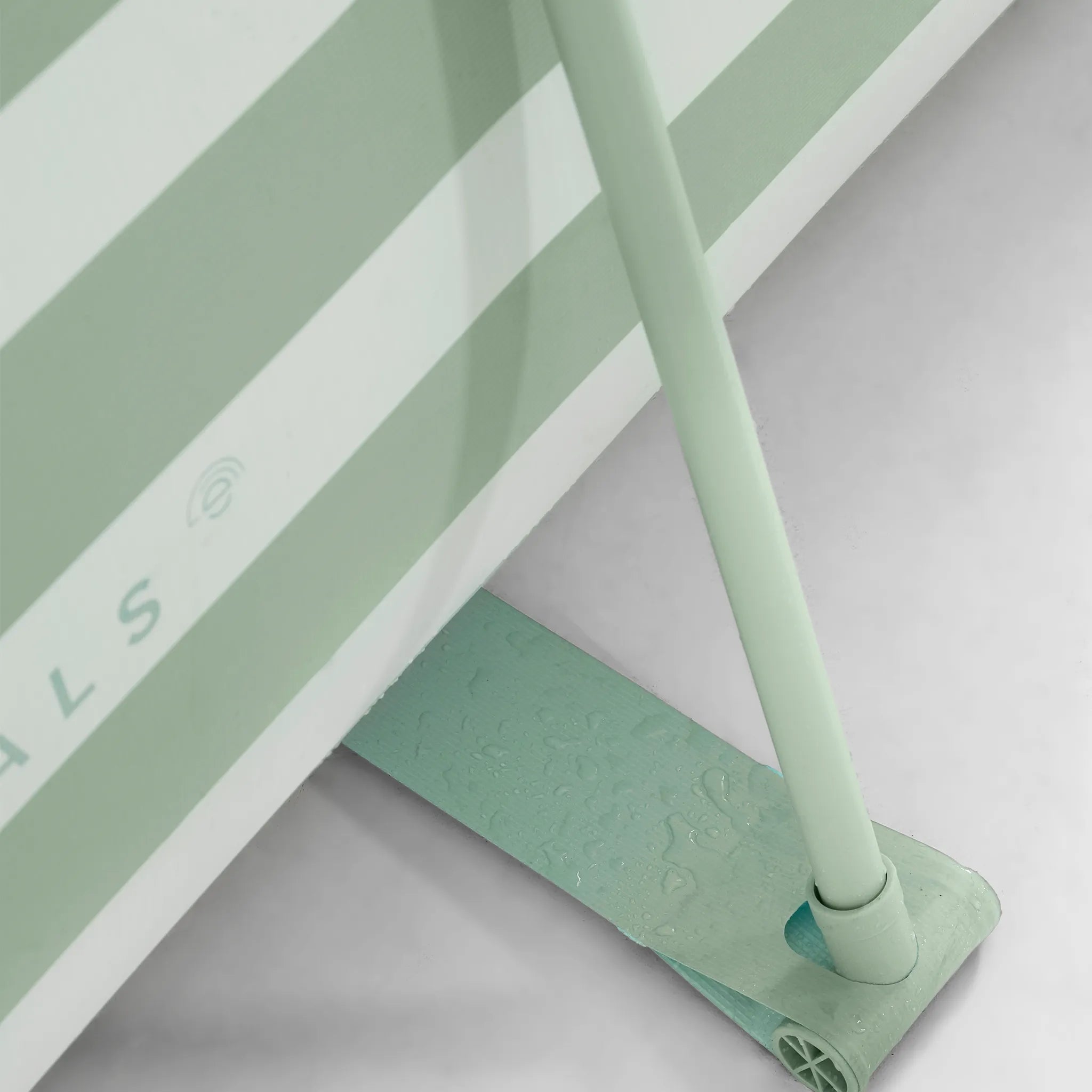 Frame Pool - Green/White - Essence - 118.1 × 78.7 × 29.5"
